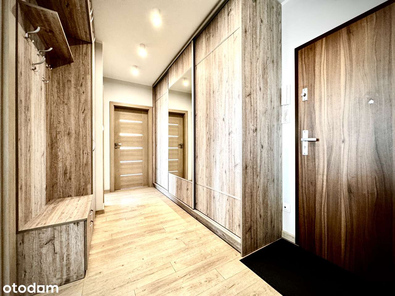 Mega atrakcyjne mieszkanie w ścisłym centrum !!! - Pełny obrazek: 5/7