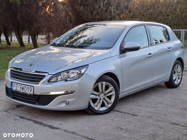 Peugeot 308 - 1