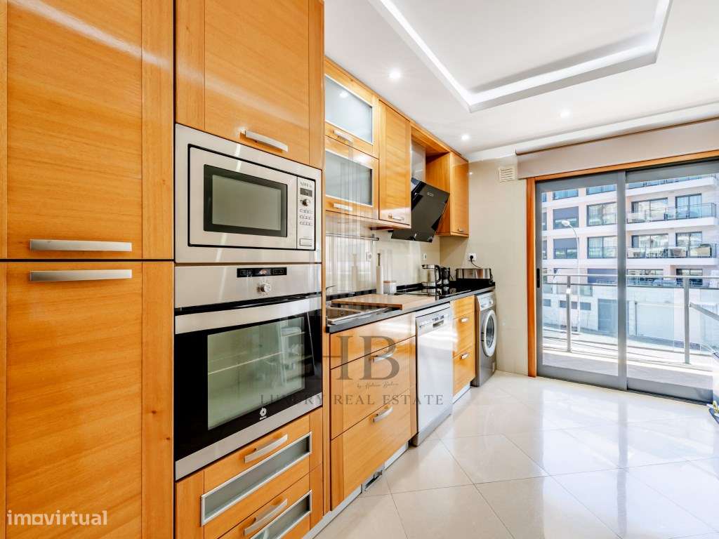 Apartamento T4 nos Terraços do Marquês c/ Garagem | Oeiras-3