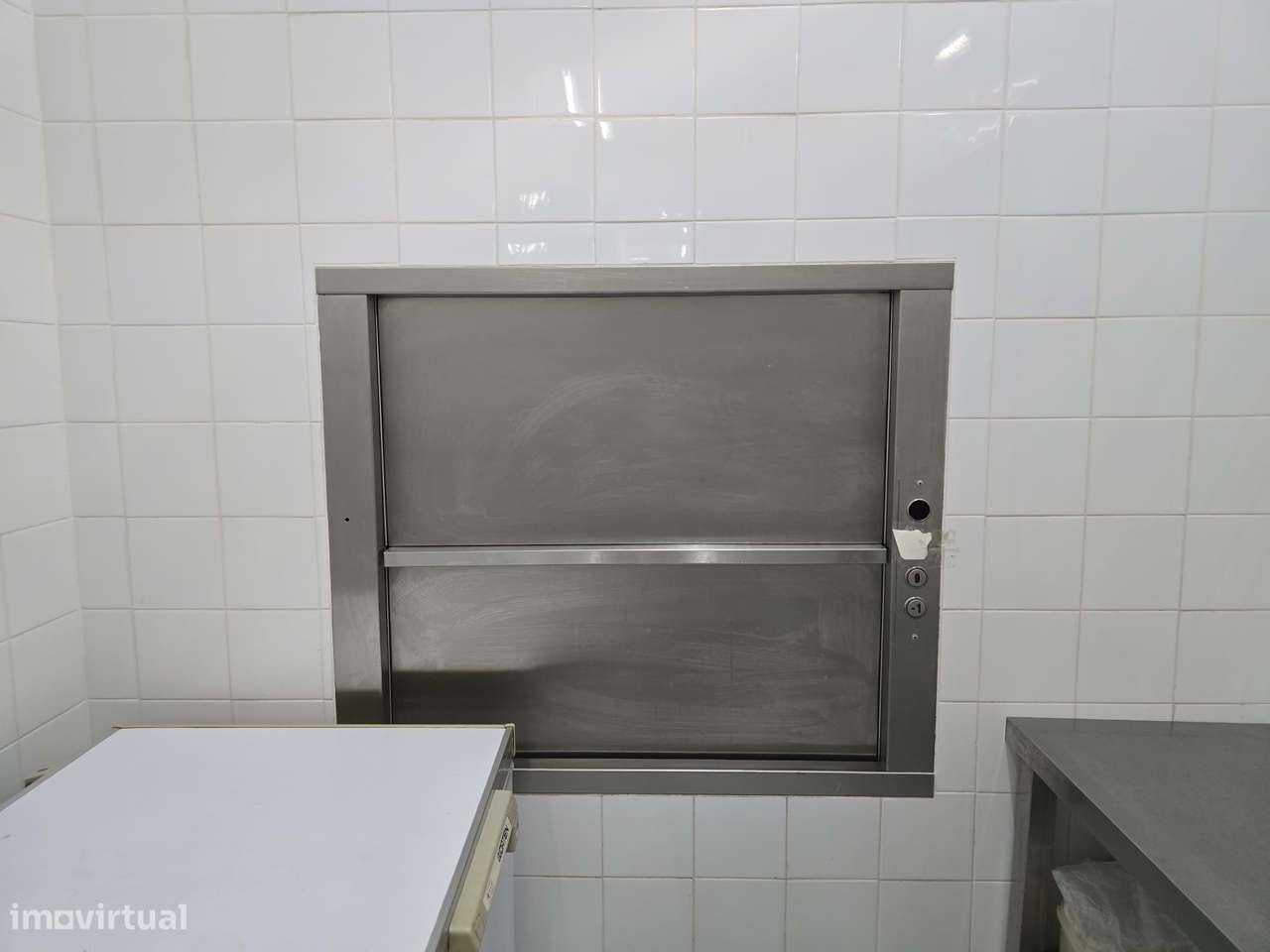 Trespasse – Restaurante com um magnifico faturamento, junto à Av. Colu-28