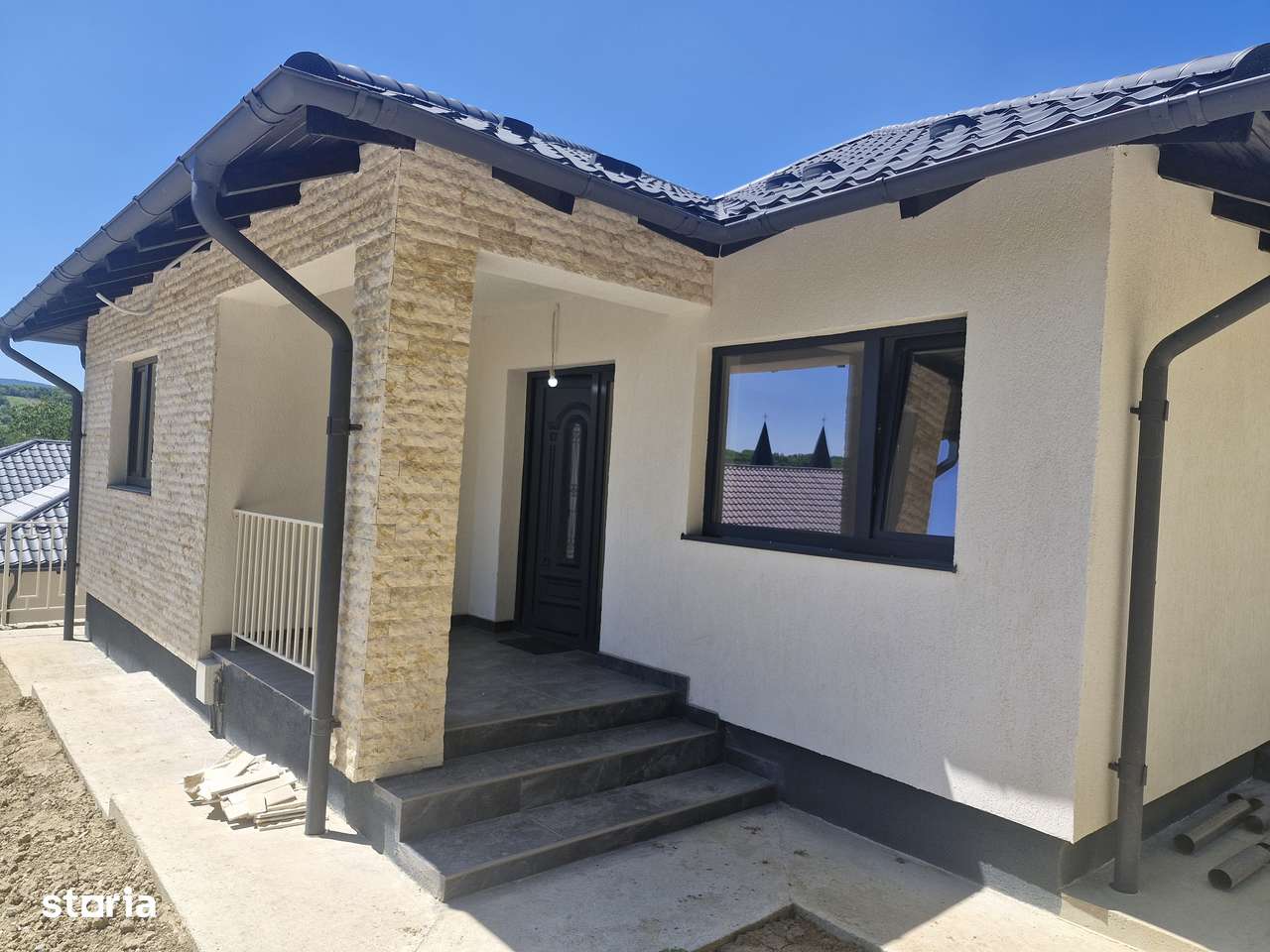 Casa parter Margineni - Imagine principală: 2/10