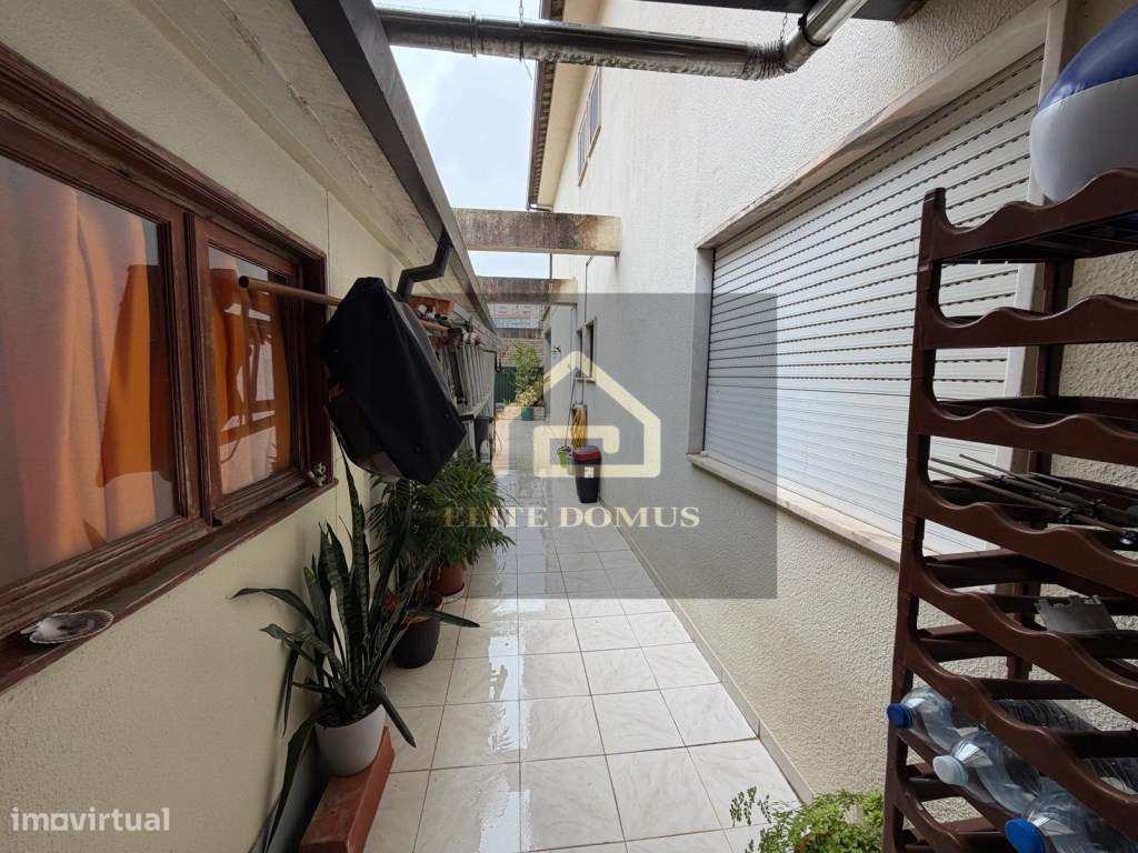 Magnífico Apartamento T3 com Terraço, Arrecadação e Estacionamento!-23