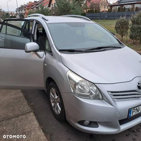 Toyota Verso 1.8 Sol 7os MS - 14