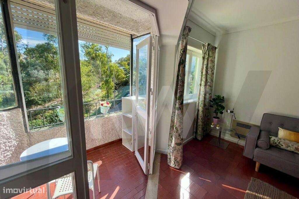 Apartamento mobilado, junto ao Centro de Cascais, com varanda vista de - Grande imagem: 5/15