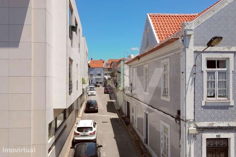 Moradia T3+1 no Bairro da Beira Mar, centro Aveiro-38