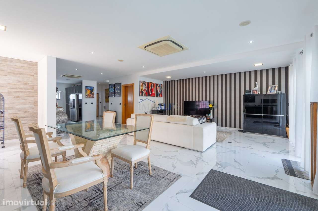 Moradia T3 com três suites e piscina, Quinta Anjo- Palmela - Grande imagem: 5/39