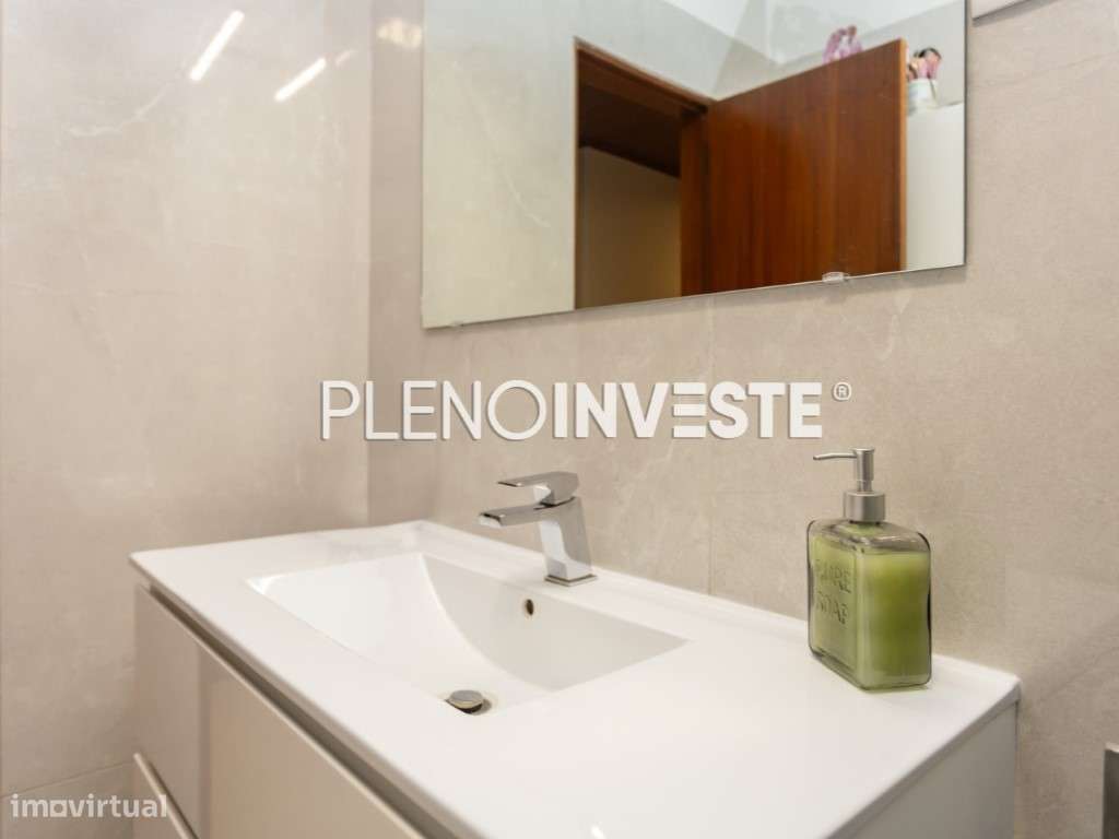 Apartamento T2 junto à estação dos Foros de Amora-12