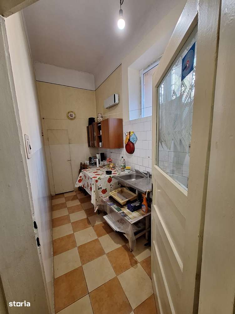 Apartament Spațios la parterul unei Vile – Strada Brassai-7