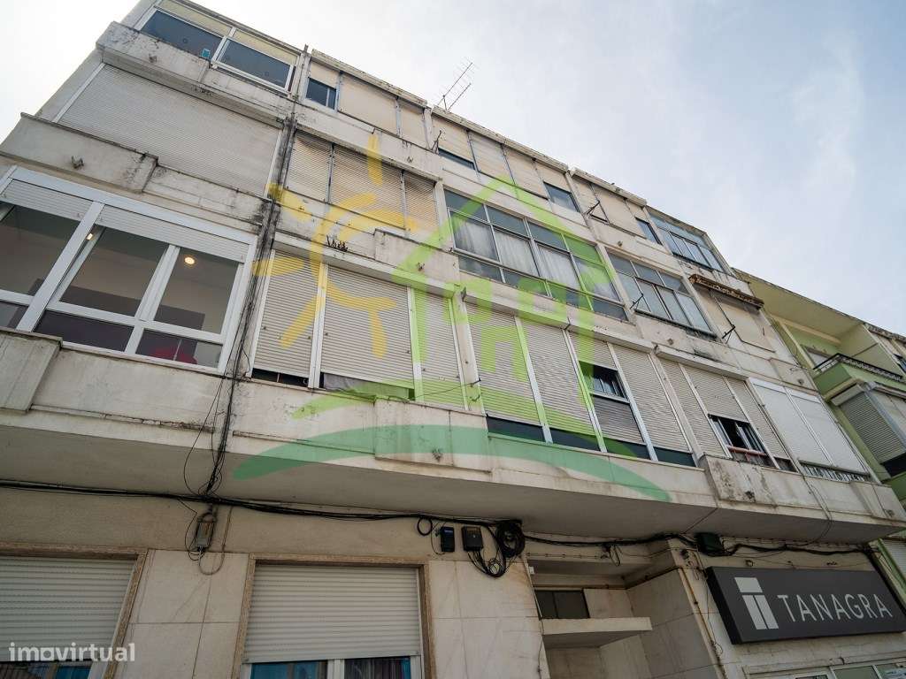 Apartamento T1 Tot. Remodelado Olival Basto Terraço 80m2-24