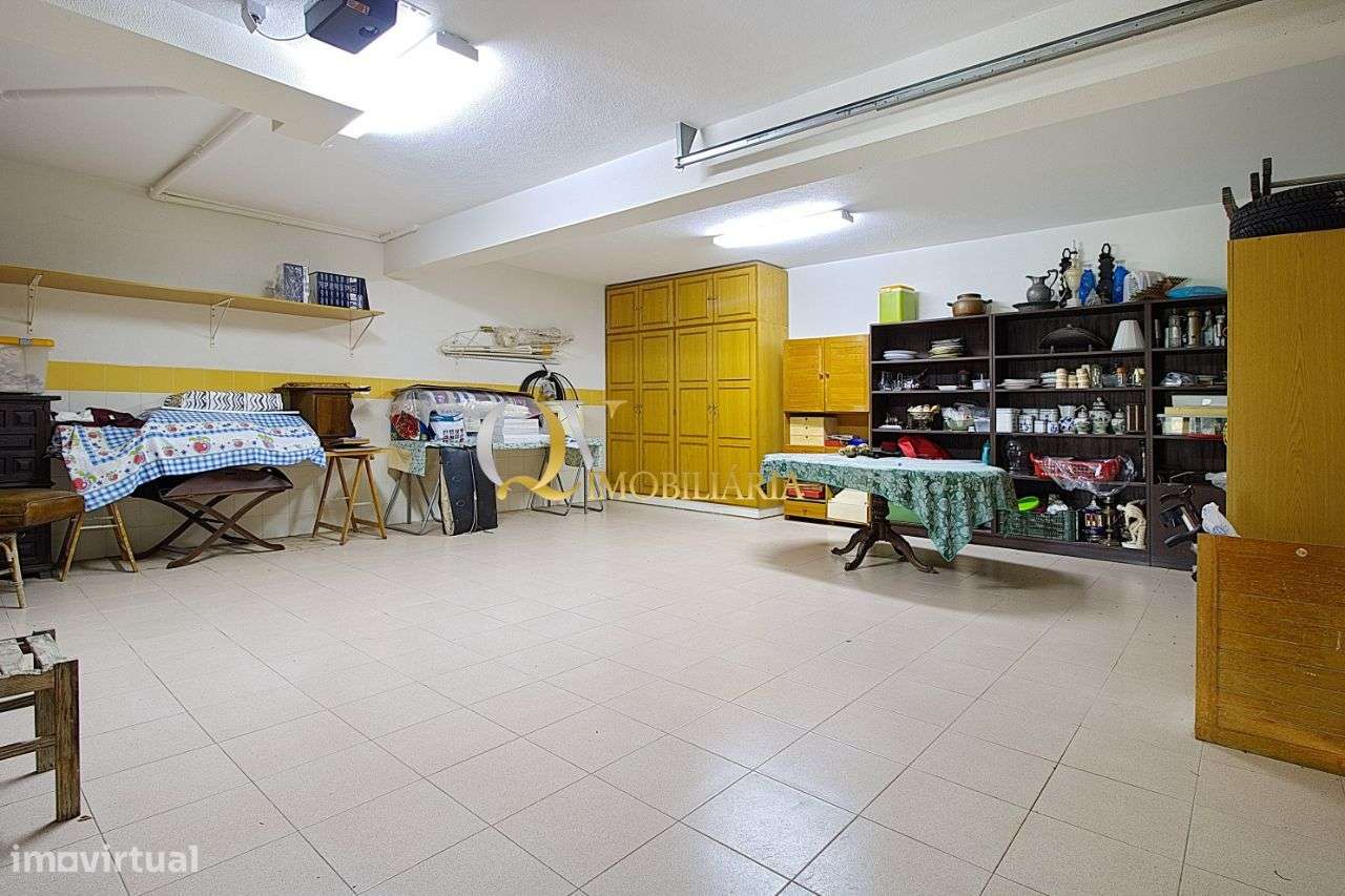 Excelente Moradia V4 para venda sita nos Jardins da Parede-8