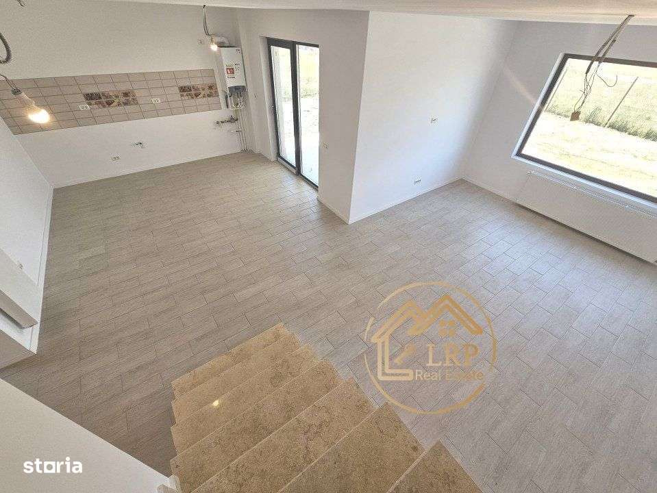 Dascalu-Vila 5 camere, 3 bai, 2 terase, 400mp teren-1000eur/mp constru - Imagine principală: 3/19