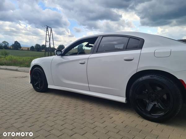 Dodge Charger 3.6 SXT AWD - 12