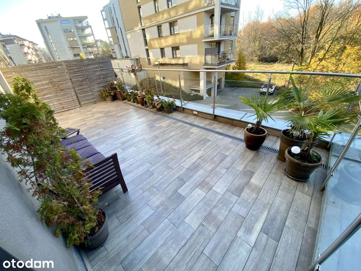 Apartament premium! Trzy pokoje. Taras, balkon!-8