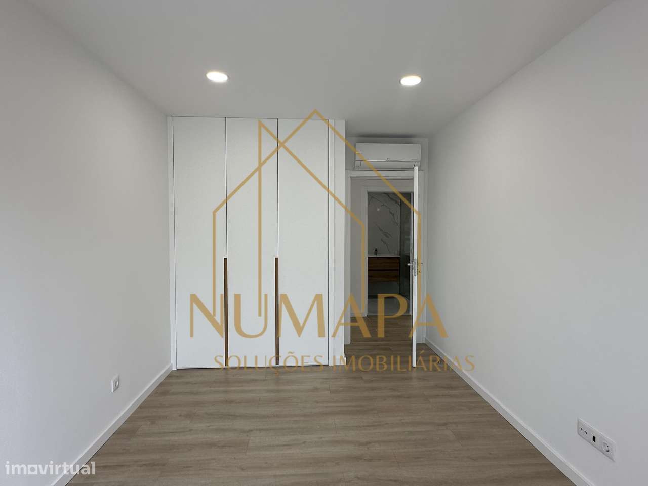 Moradia Isolada T4 em Quinta do Anjo, Palmela-12