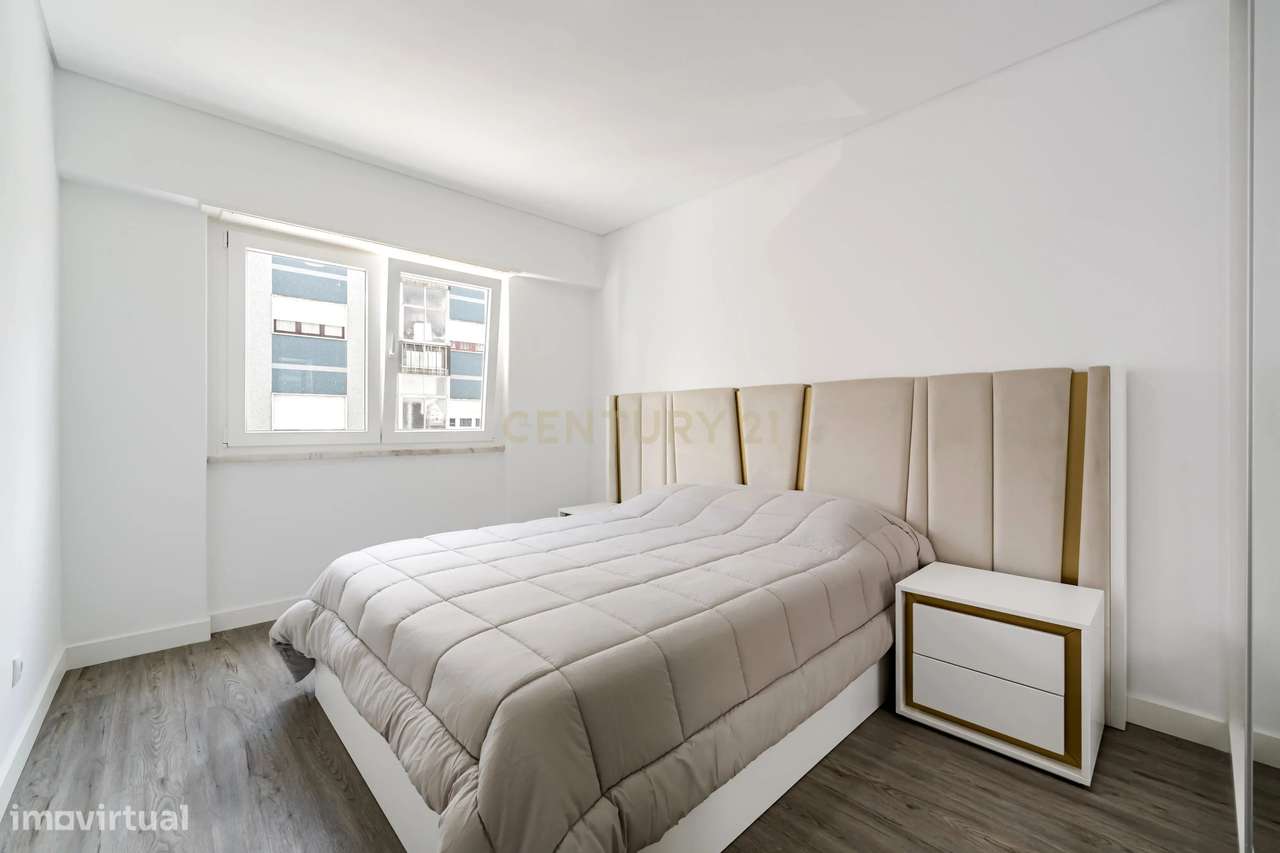 Apartamento T1 Como Novo, em Corroios-15
