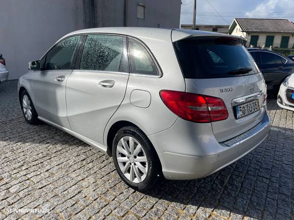 Mercedes-Benz B 200 CDI (BlueEFFICIENCY) - 7