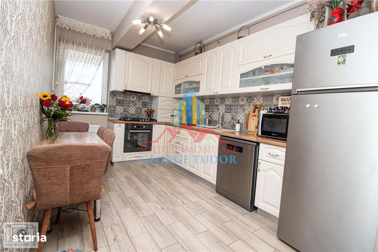 Apartament 3 camere + mansarda, 176 mp,  Str. Tineretului Nr 66,  Chia-11