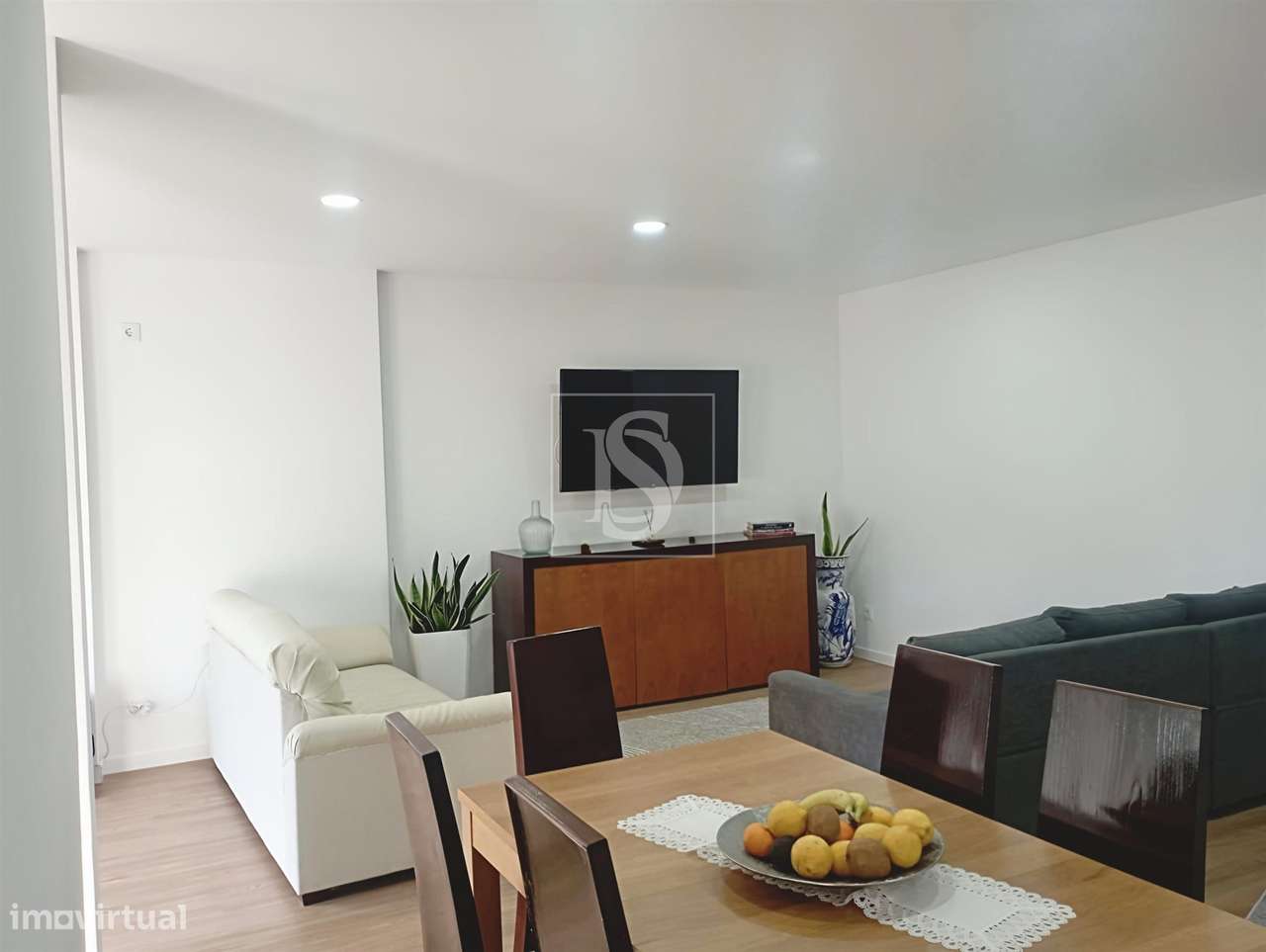 Apartamento T3, renovado, em Matosinhos-14