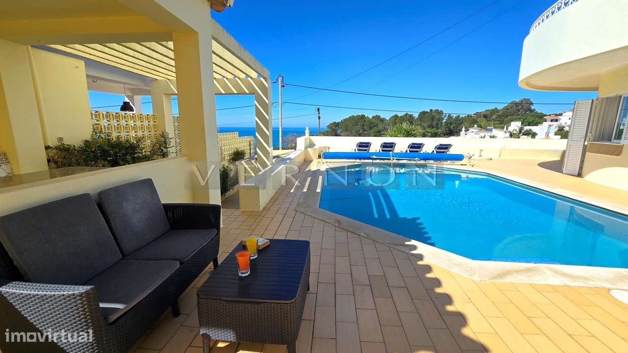 Algarve, para venda, moradia T5 primeira linha do mar com piscina aque-8