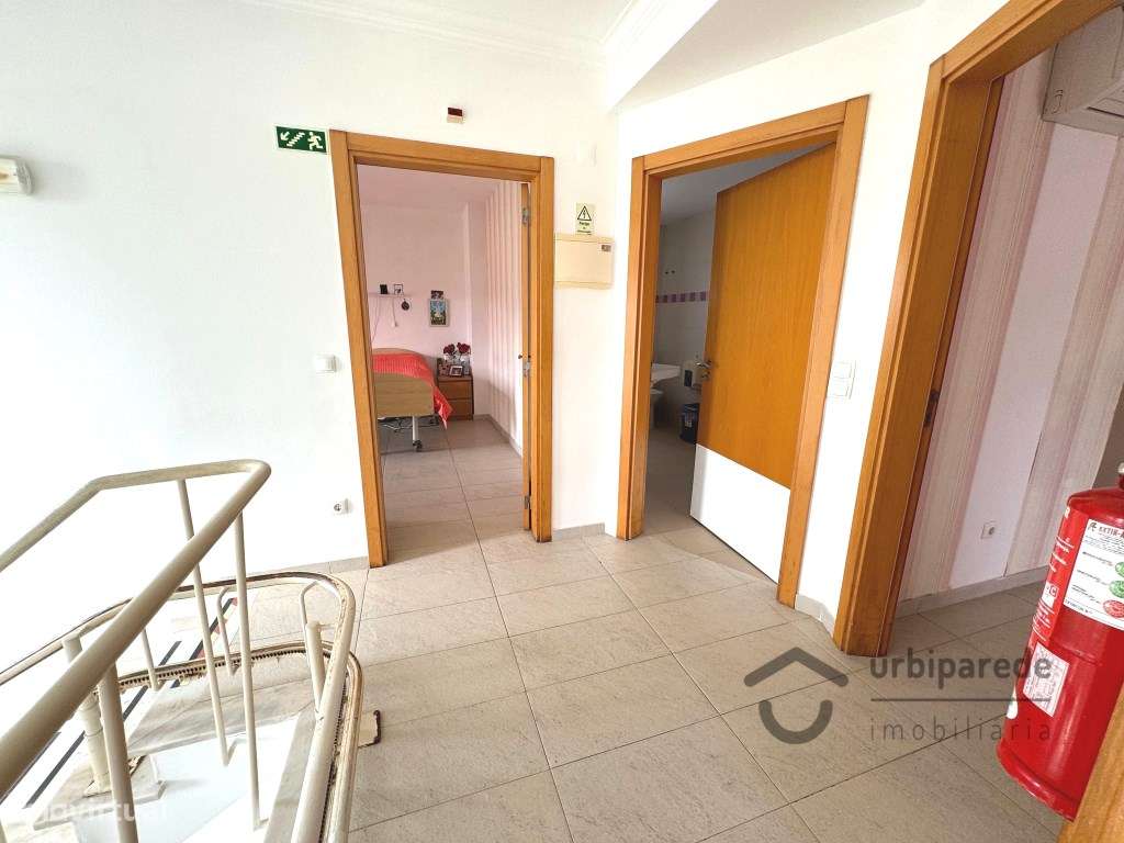 Moradia V6 em Porto Salvo-12