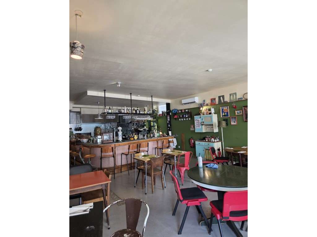 Espaço Comercial Junto ao Panteão-12