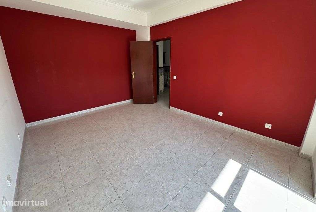 Apartamento T3 na Arrentela, Seixal - Grande imagem: 5/19