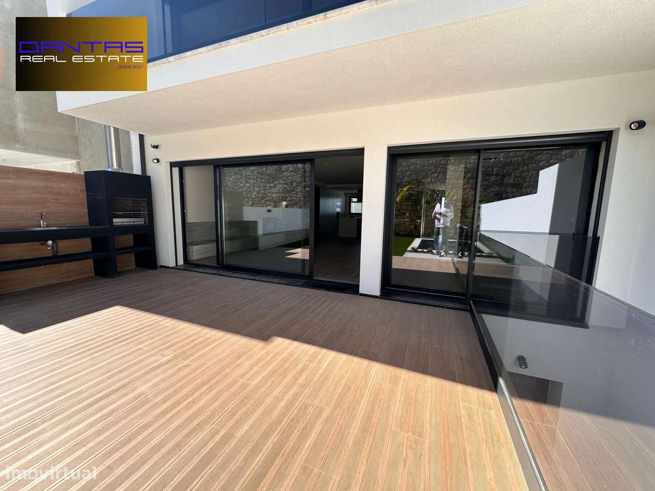 Gaveto T4 já com a estrutura concluída, lote 400m2-29
