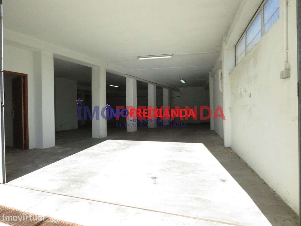 Armazém em Ourém - Grande imagem: 1/11