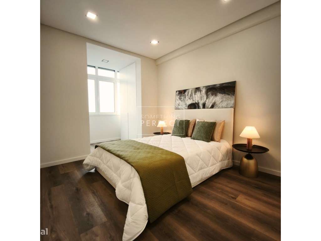 Apartamento T3 na Rua Engenheiro Nobre Guedes em Benfica-17