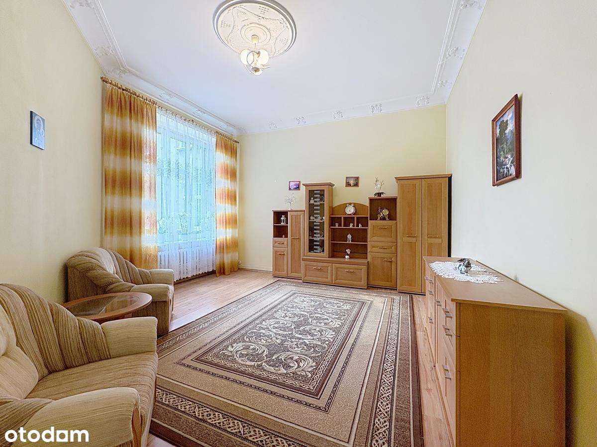 Mieszkanie w centrum 136,61 m2, 4 pokoje, kamienica ul. Piotrkowska-2