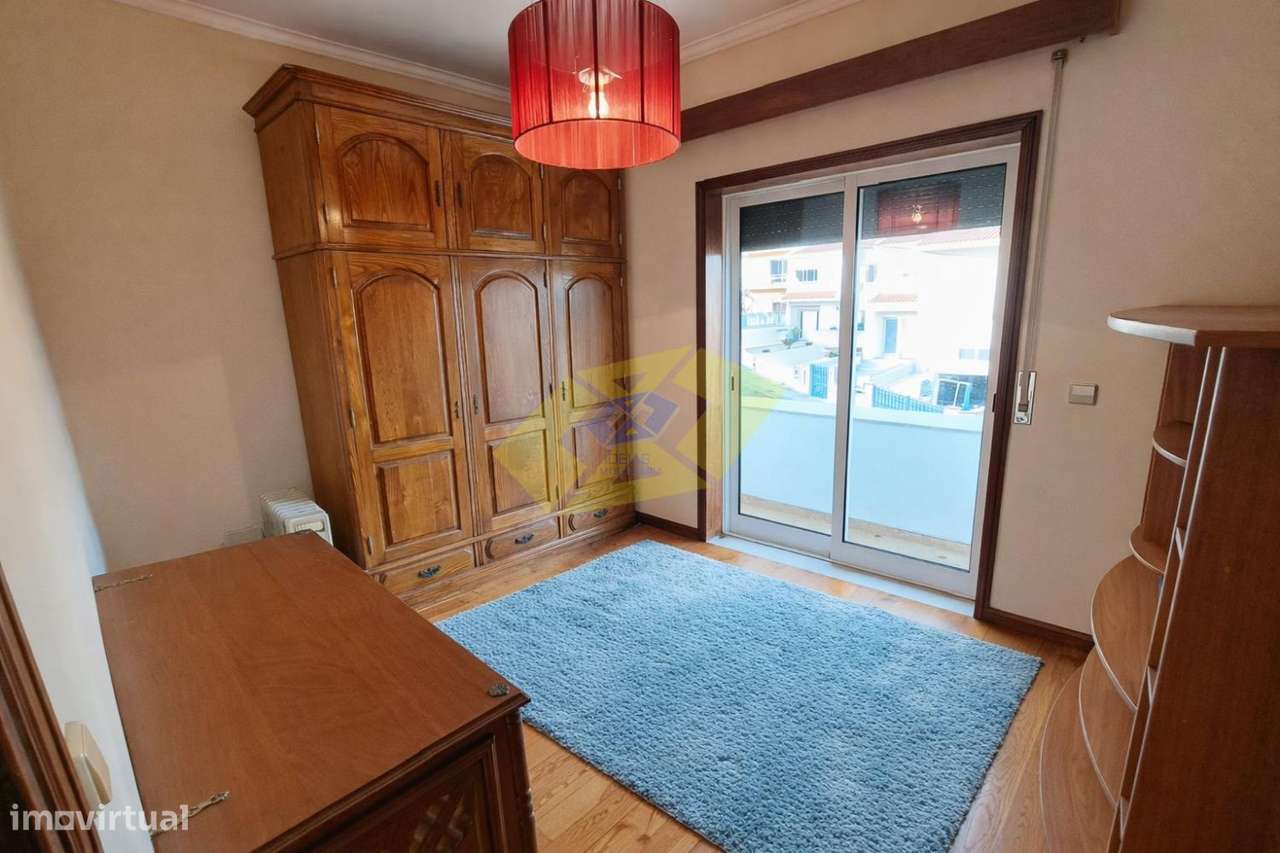 Moradia T3 em Felgueiras c/ 3 pisos-12