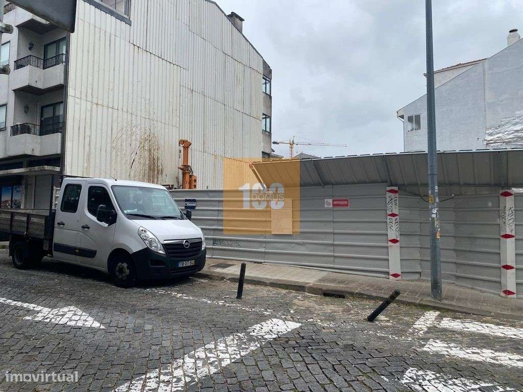 T0 novo com varanda - Baixa do Porto-10
