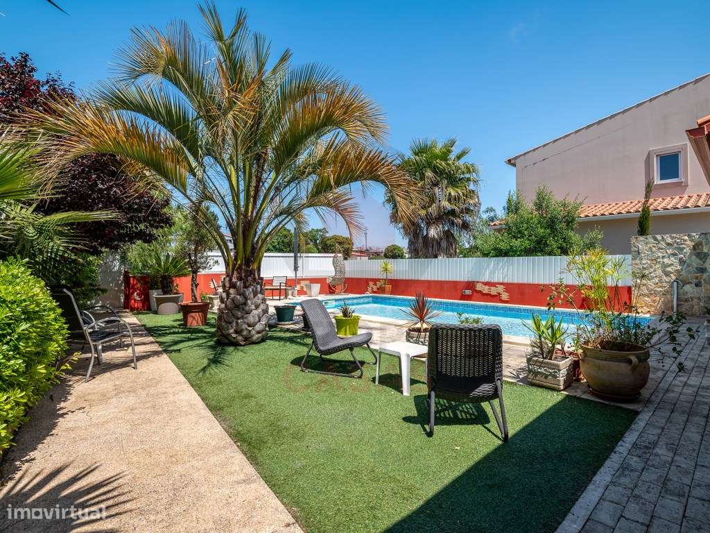 Moradia Tradicional com Piscina e Jardim Privativo - Nadadouro-22