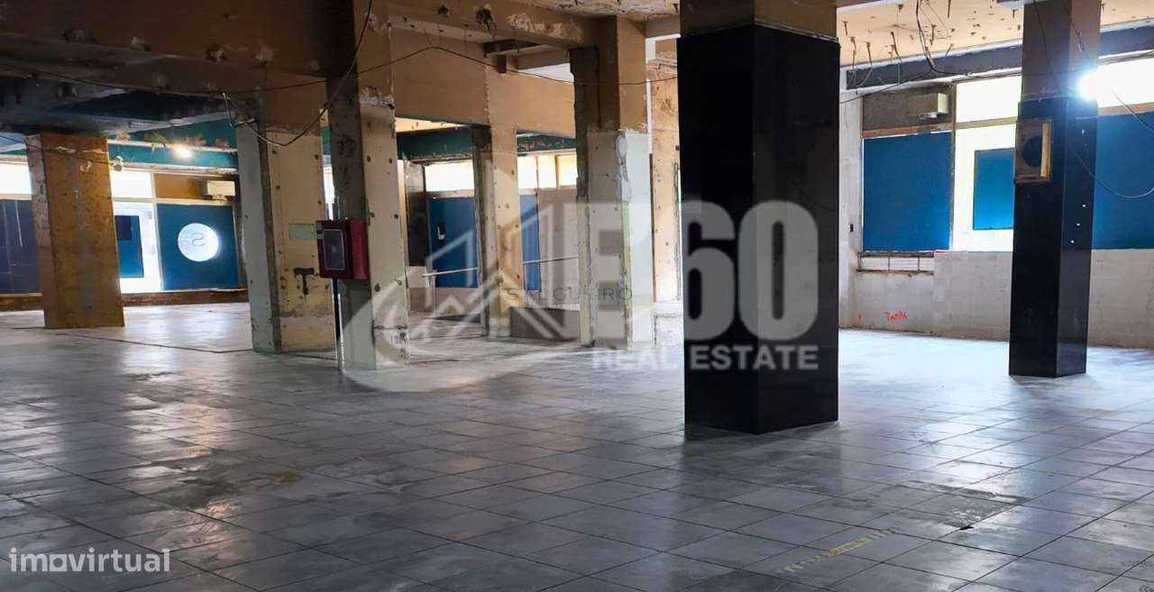 ESPAÇO COMERCIAL PARA ARRENDAR CENTRO PORTO - Grande imagem: 4/7