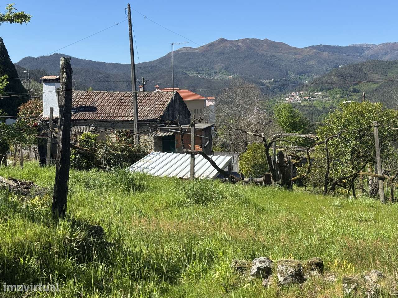 Moradia em granito p/ recuperar – Oliveira de Frades-6