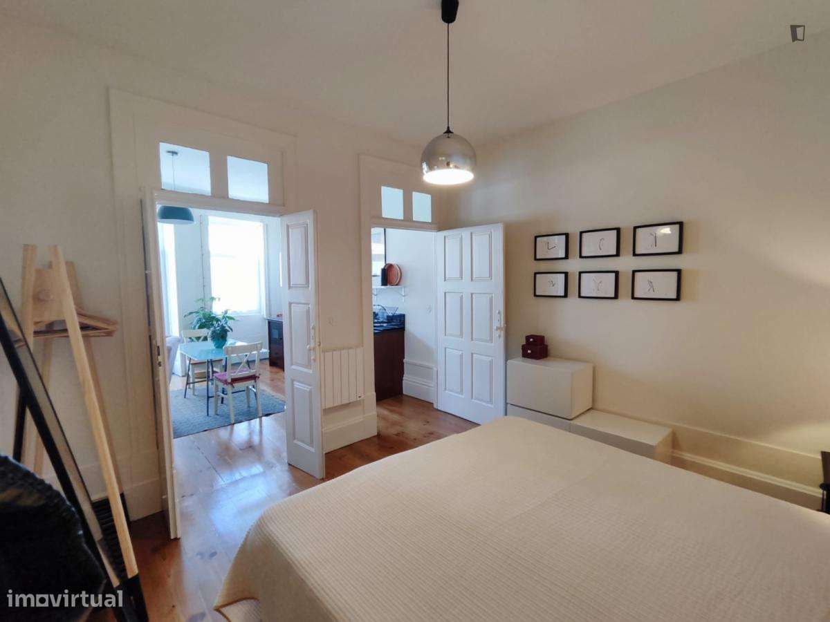 Apartamento com 1 quartos - localizado em Paranhos Porto - Grande imagem: 3/8