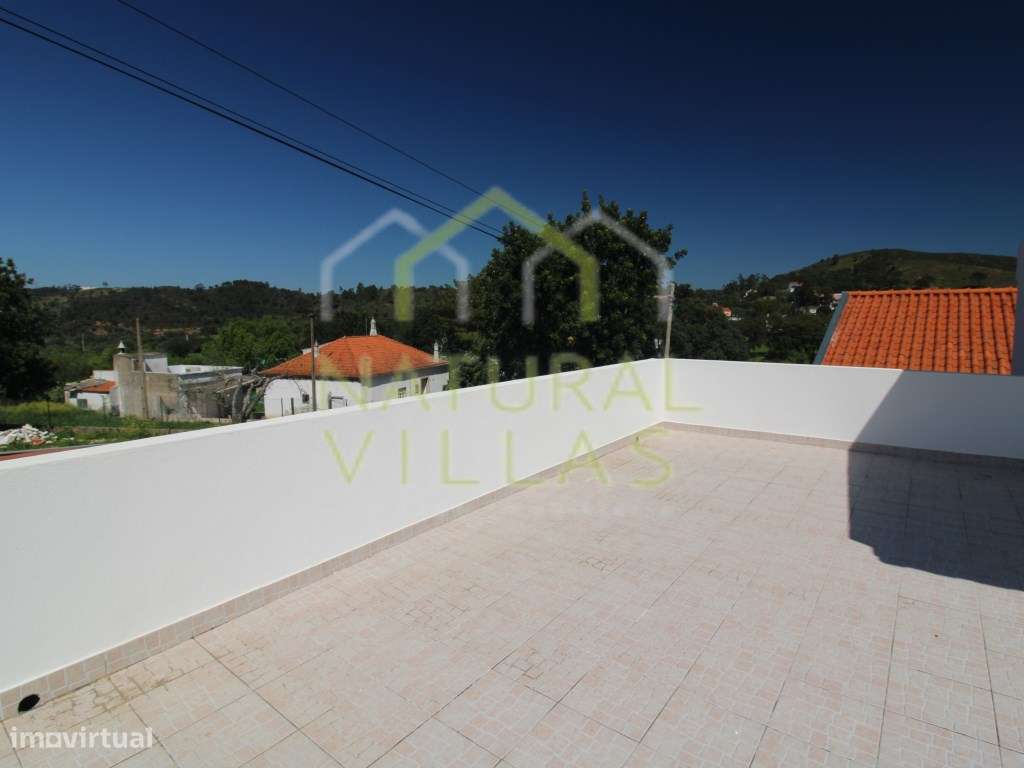 Moradia Isolada T5 Renovada com Piscina, São Brás de Alportel-16