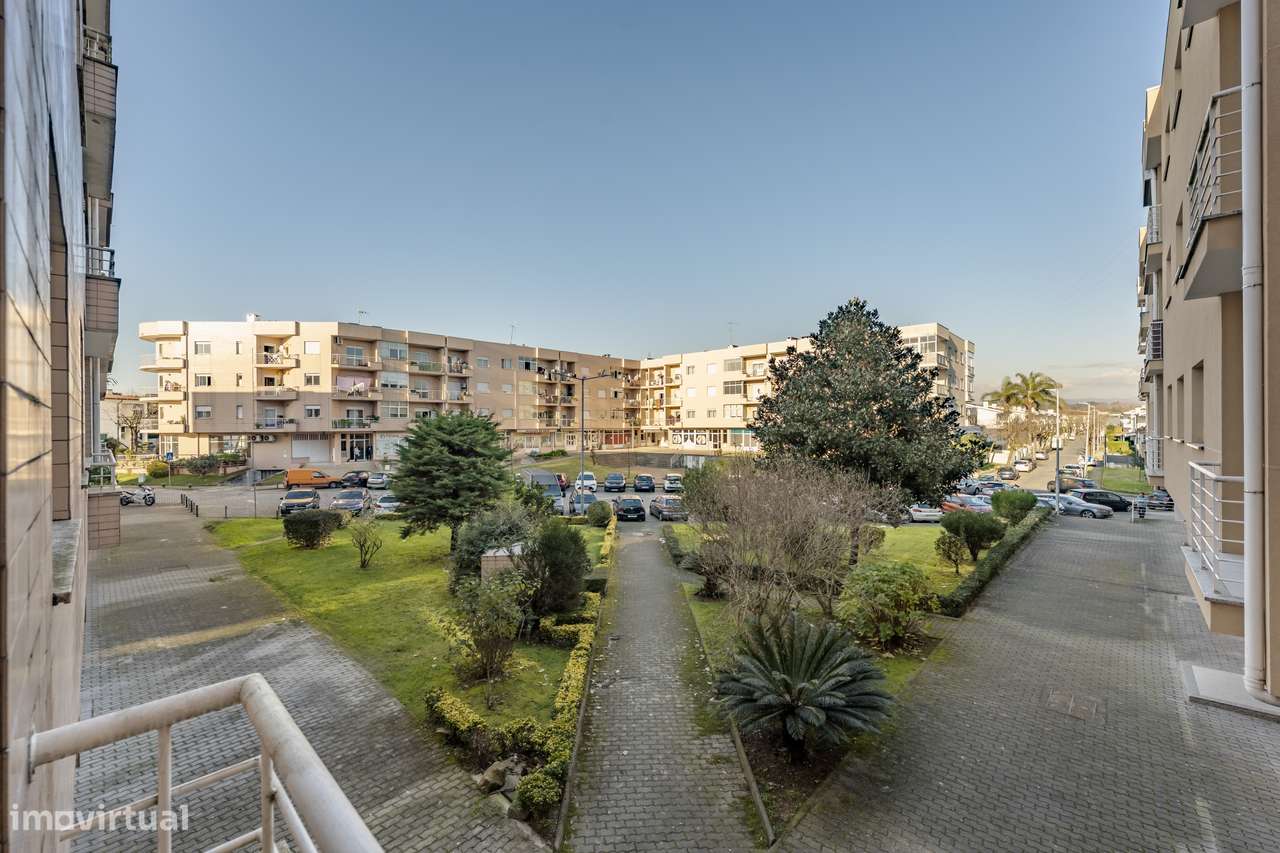 Apartamento T3 com terraço em Frossos, Braga-30