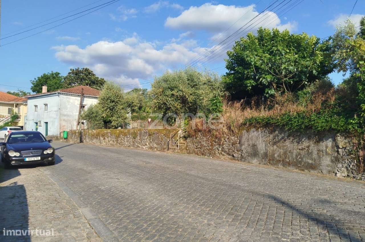 Moradia em Pedra com quintal em Matados, a 5 minutos Mangualde-26