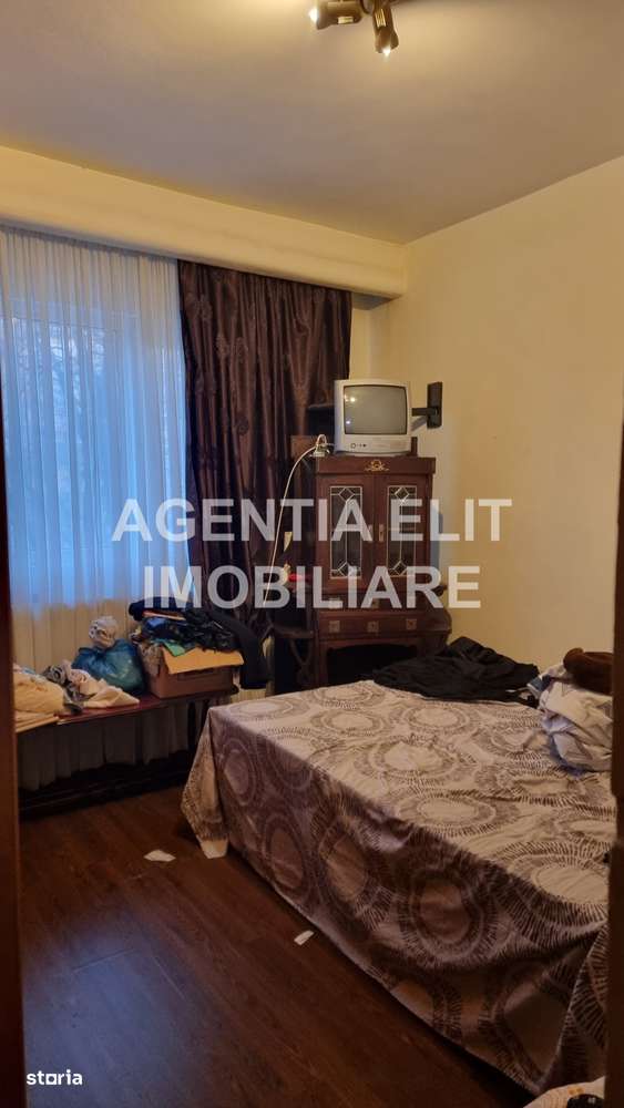 Apartament 4 camere, zona Grivita-1