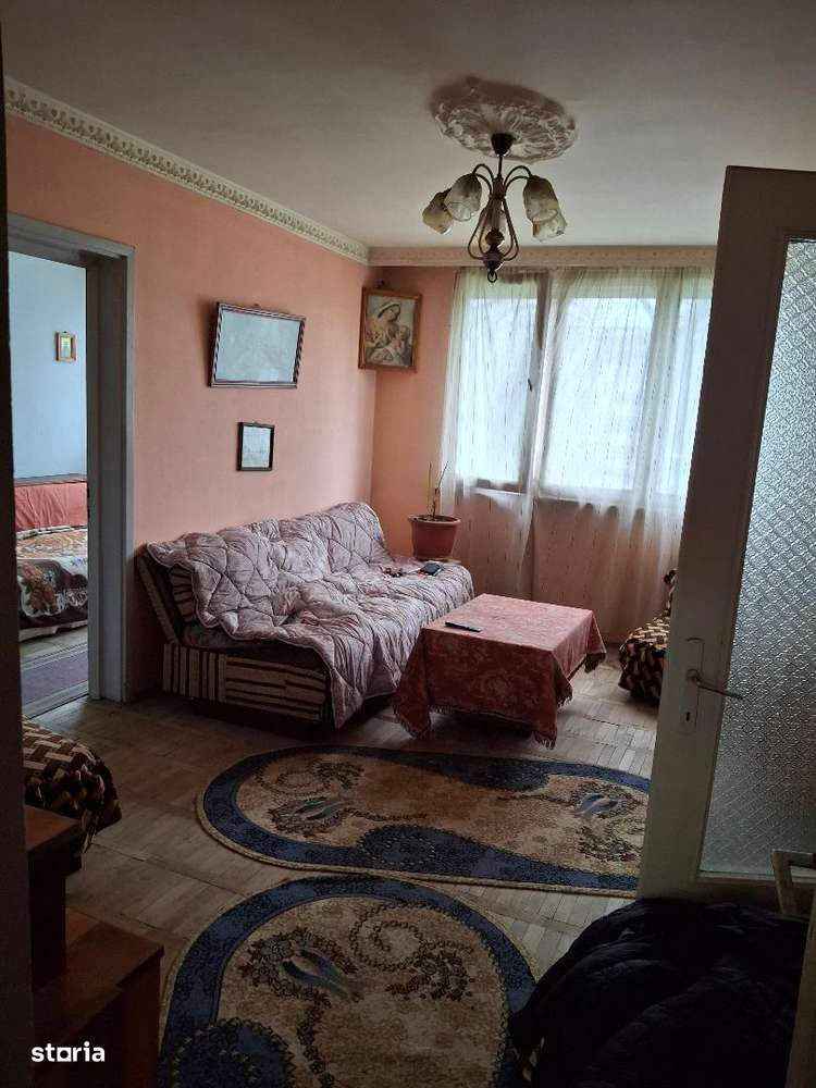 Apartament 4 camere Tiglina2 et1/4 ,B-URI ,necesita renovare