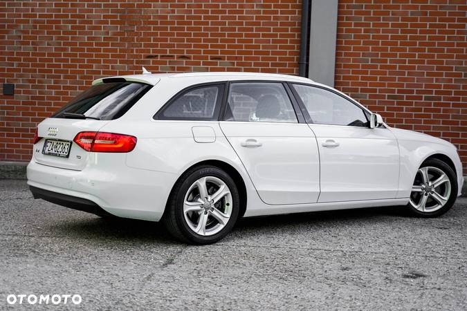 Audi A4 Avant 2.0 TDI DPF multitronic Ambition - 14