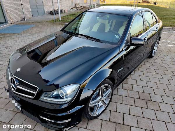 Mercedes-Benz Klasa C 63 AMG AMG SPEEDSHIFT MCT - 40