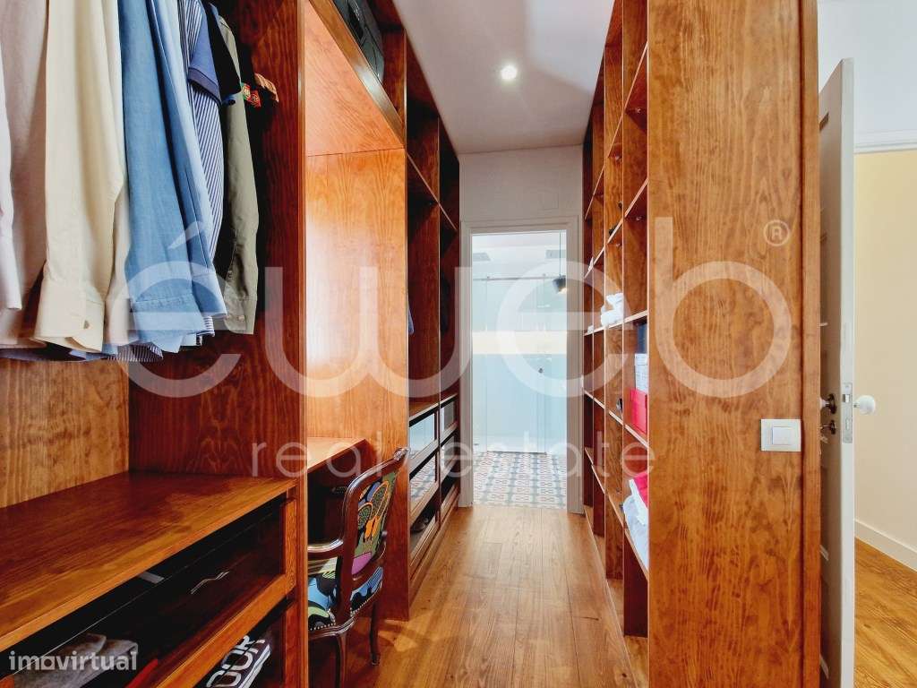 Penthouse T2 em plena Baixa de Setúbal-31