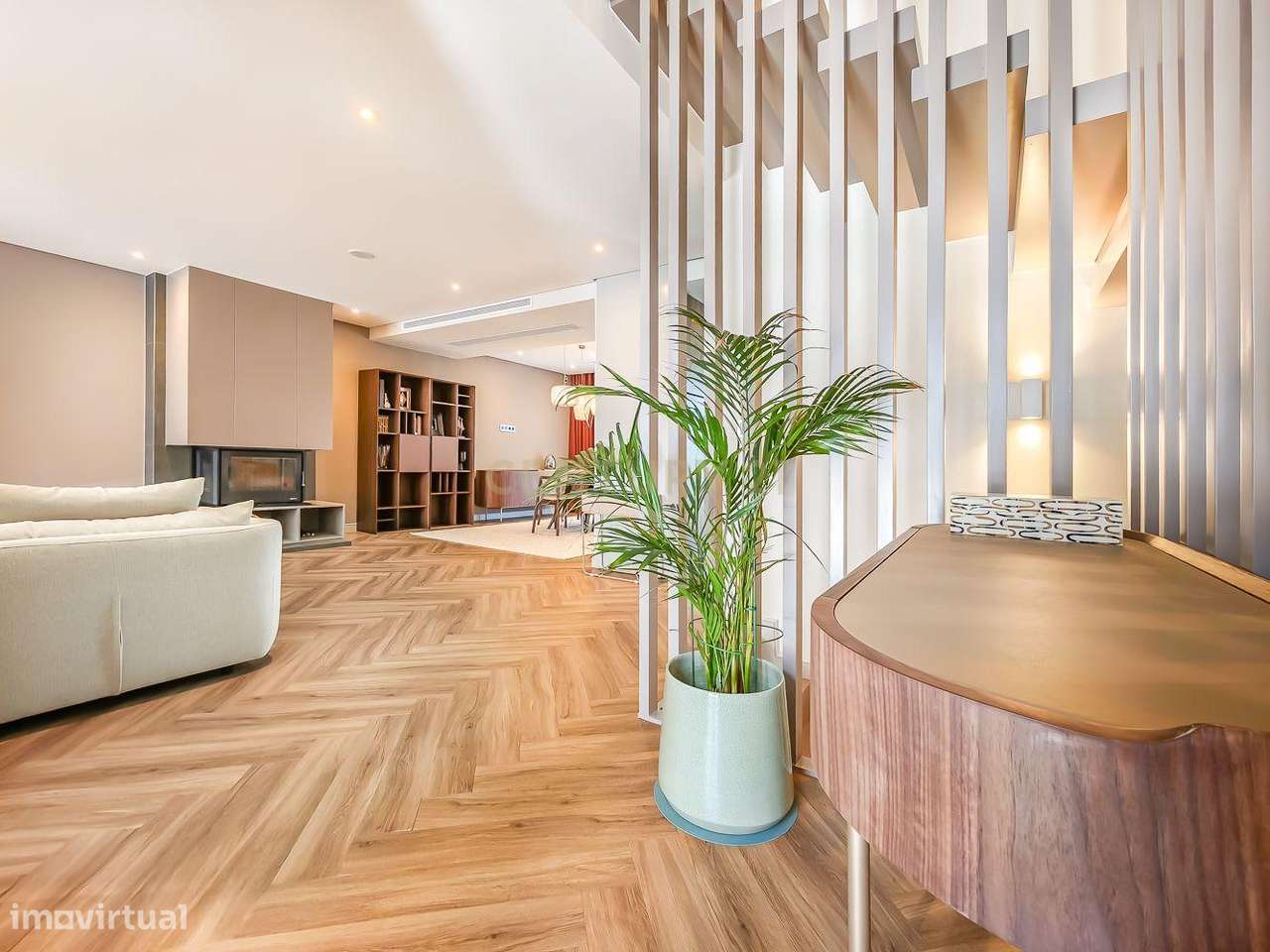 Moradia T4 em Condomínio Privado | Piscina | 6WC | Jardim | Terraço |-7