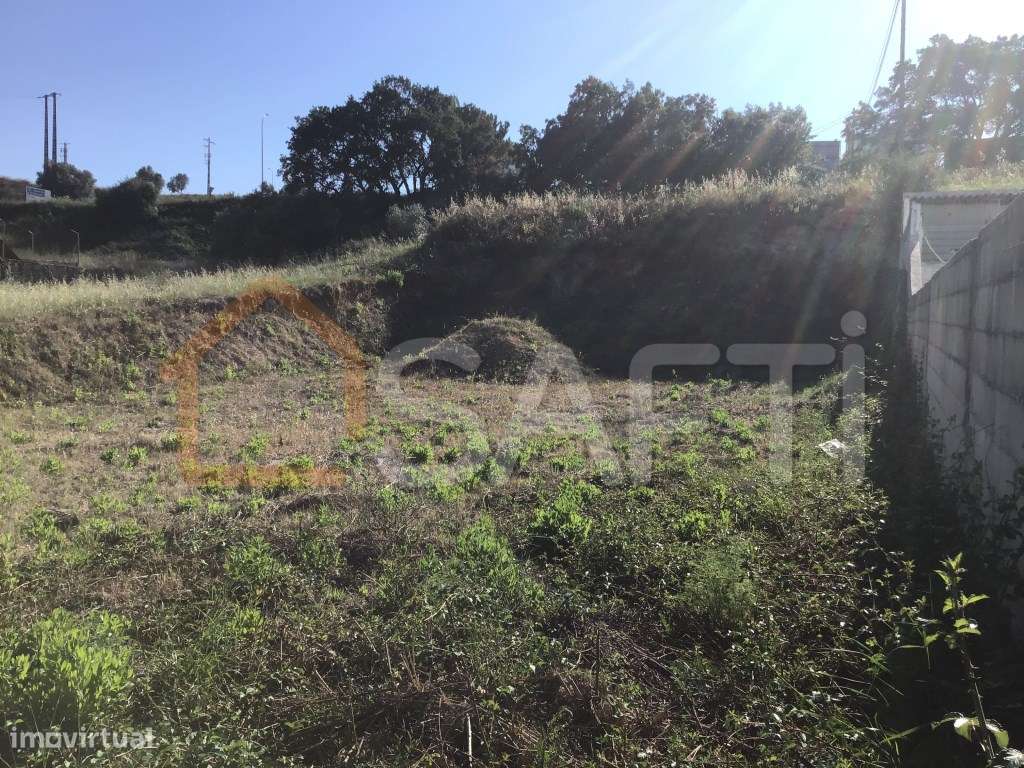 Lote de 405m2 para Moradia Unifamiliar - Torres Novas - Grande imagem: 2/10