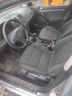 Volkswagen Golf VI 2.0 TDI Comfortline - 9