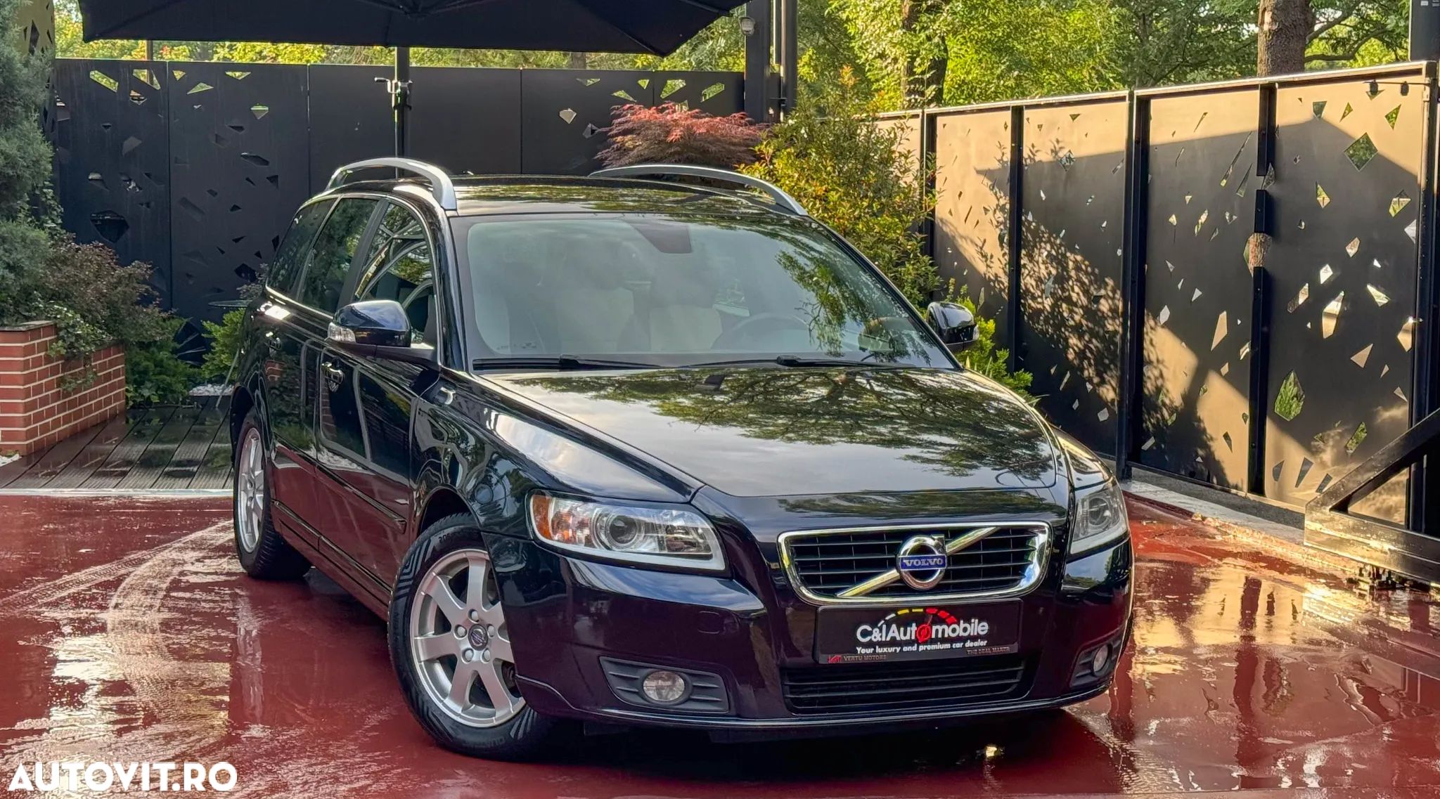 Volvo V50 D2 Business Pro Edition - 1