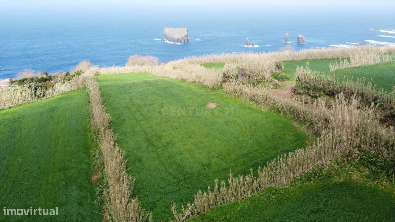 Terreno à venda nos Mosteiros - Grande imagem: 2/4