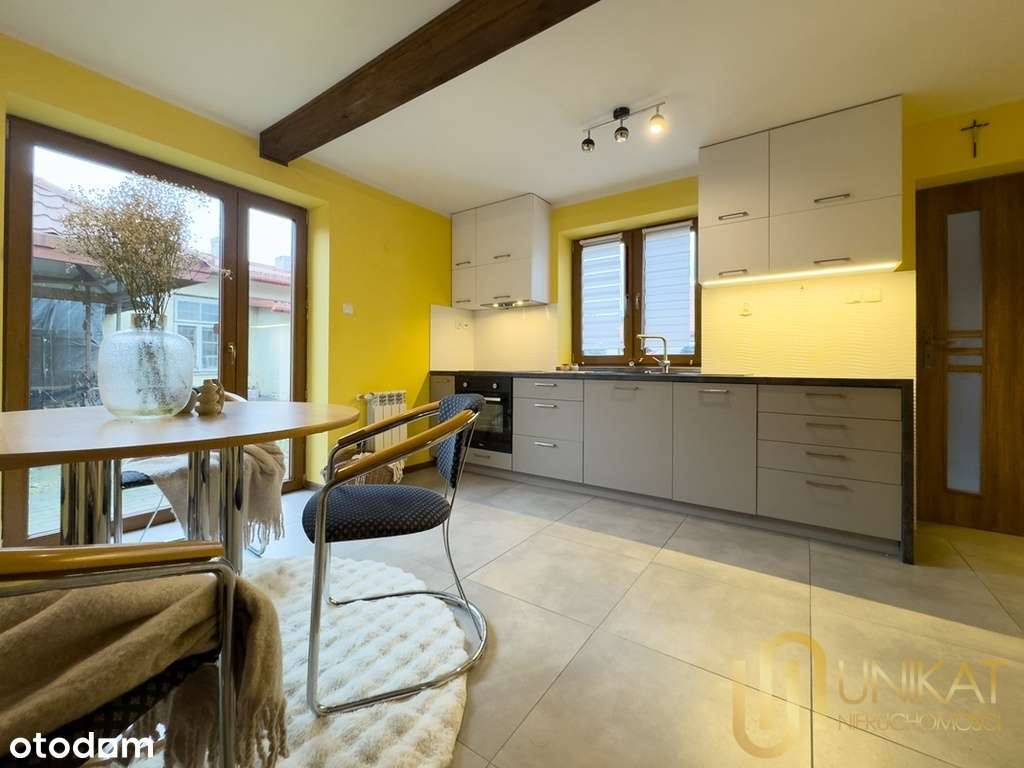 Dom z potencjałem biznesowym w Centrum Bojar-15